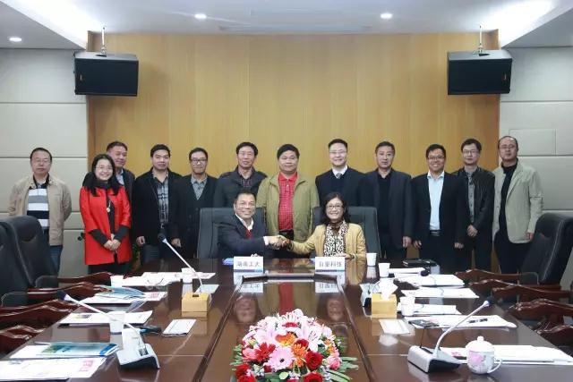 邵東縣宋家塘雙喜婚慶服務(wù)中心,婚慶策劃,婚車服務(wù),氣模拱門(mén),慶典服務(wù),宴會(huì)服務(wù)